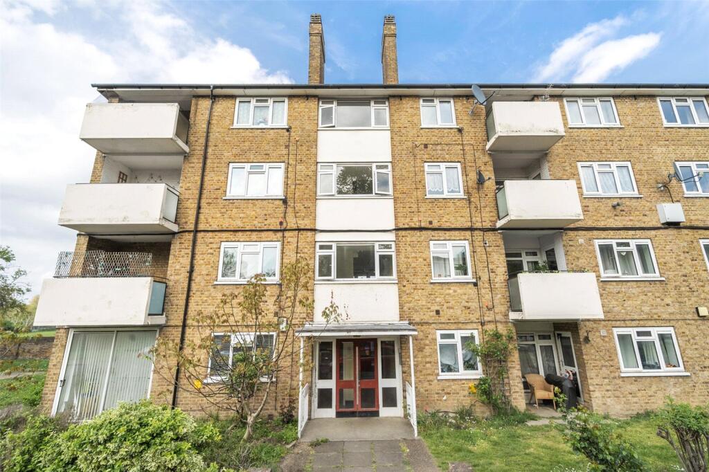 Main image of property: Ravens Way, Lee