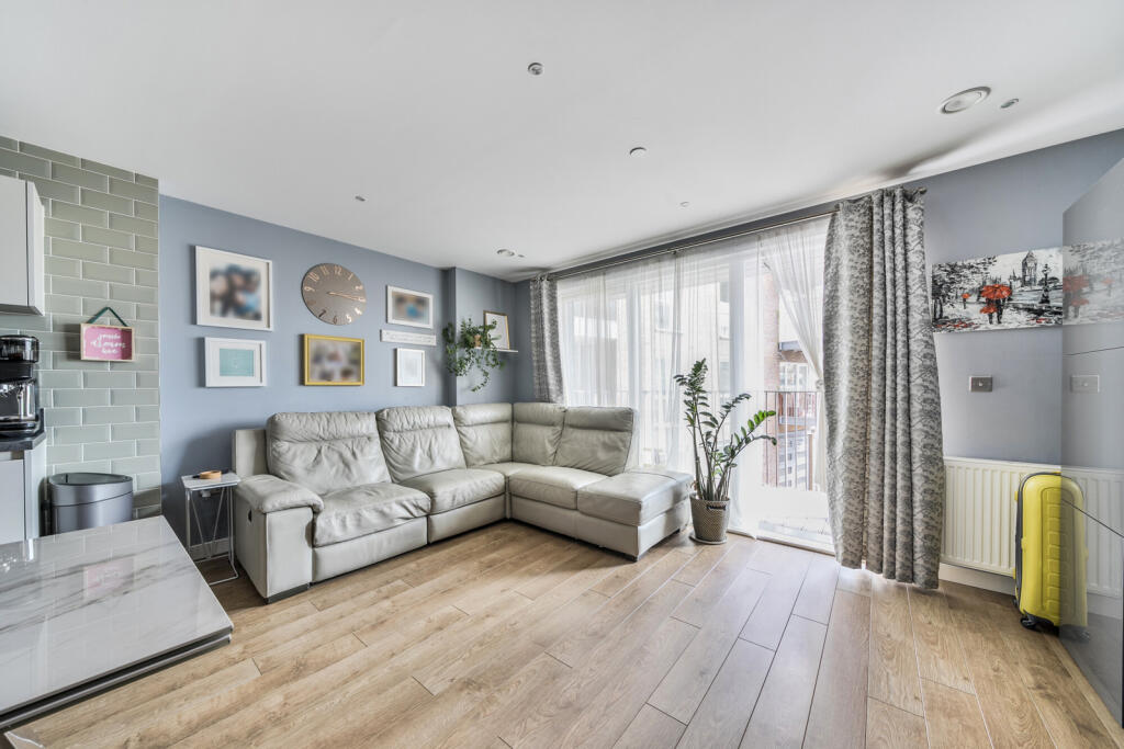 Main image of property: Cofferdam Way, London