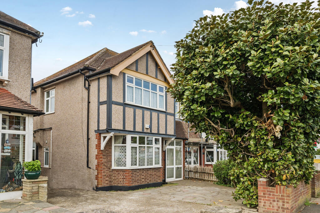 4 bedroom semi-detached house