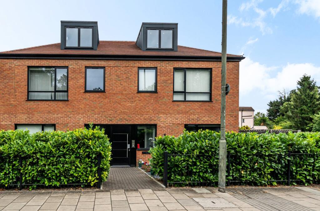 Additional property image - Elmers End Road, Beckenham