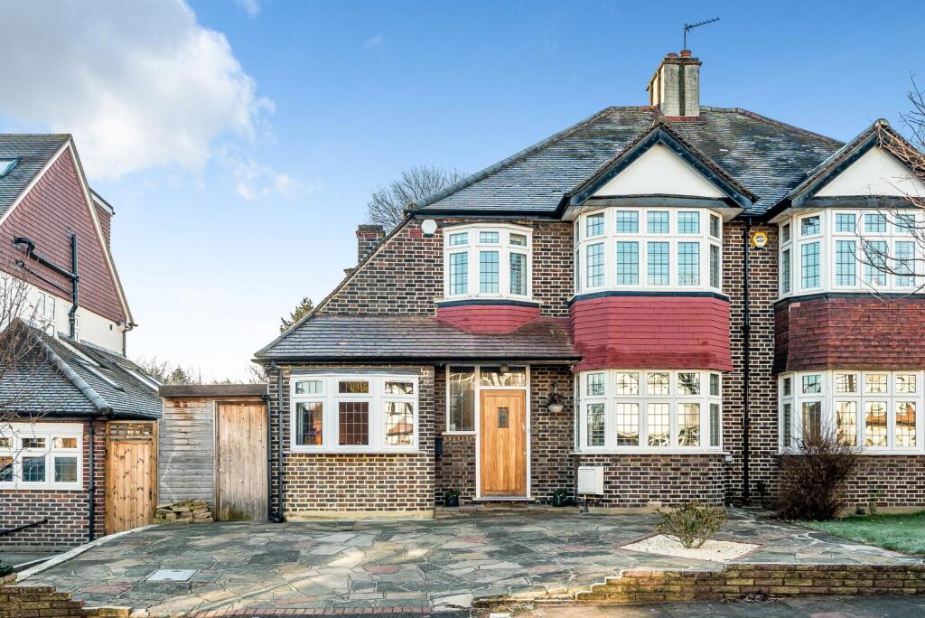 4 bedroom semidetached house for sale in Forest Ridge, Beckenham, BR3