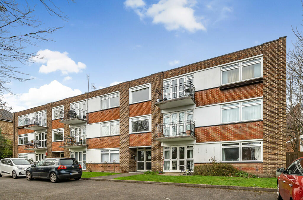 2 bedroom apartment for sale in Westmoreland Road, Bromley, BR2