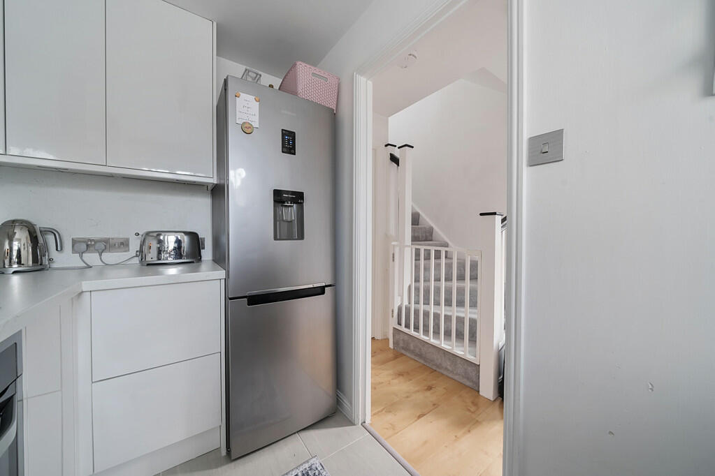 Additional property image - Bell Cottages, Woldham Road, Bromley