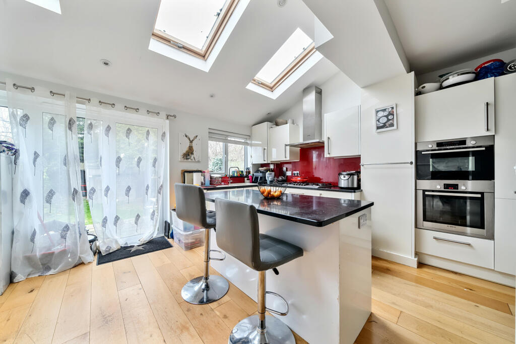 Additional property image - Queen Anne Avenue, Bromley
