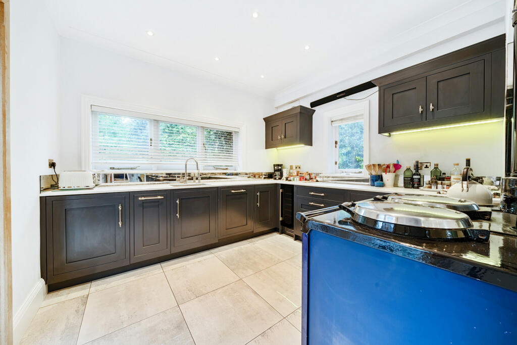 Additional property image - Kings Avenue, Bromley