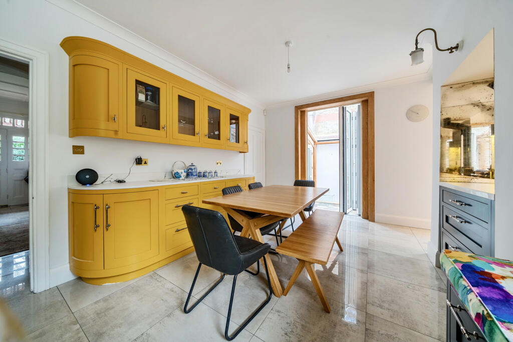 Additional property image - Kings Avenue, Bromley