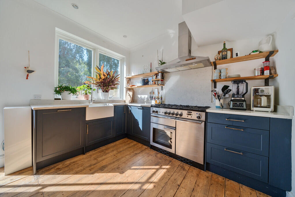 Additional property image - Plaistow Grove, Bromley