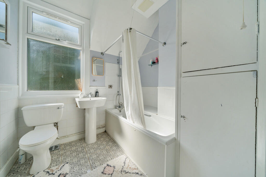 Additional property image - Plaistow Grove, Bromley