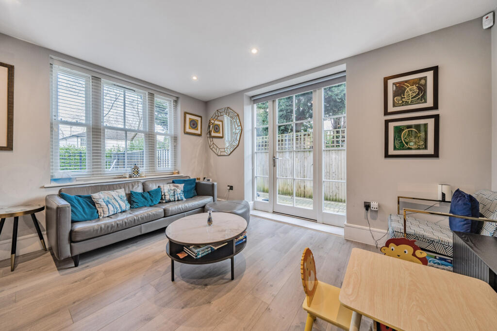 Additional property image - Bromley Common, Bromley