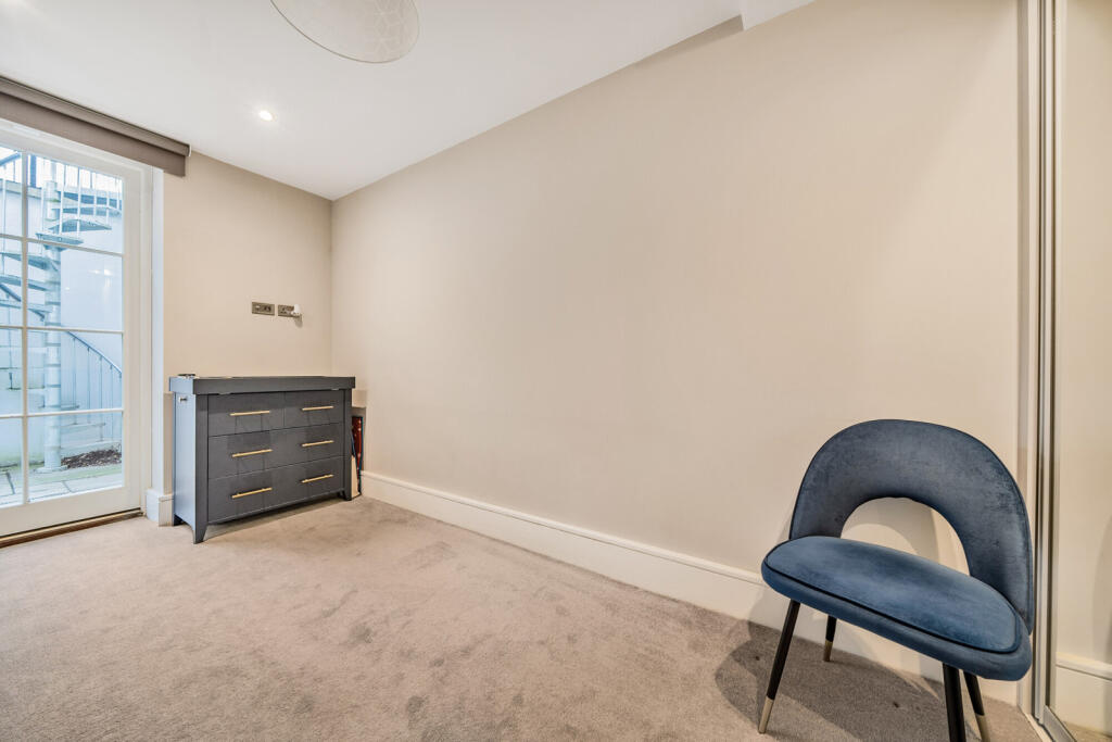 Additional property image - Bromley Common, Bromley