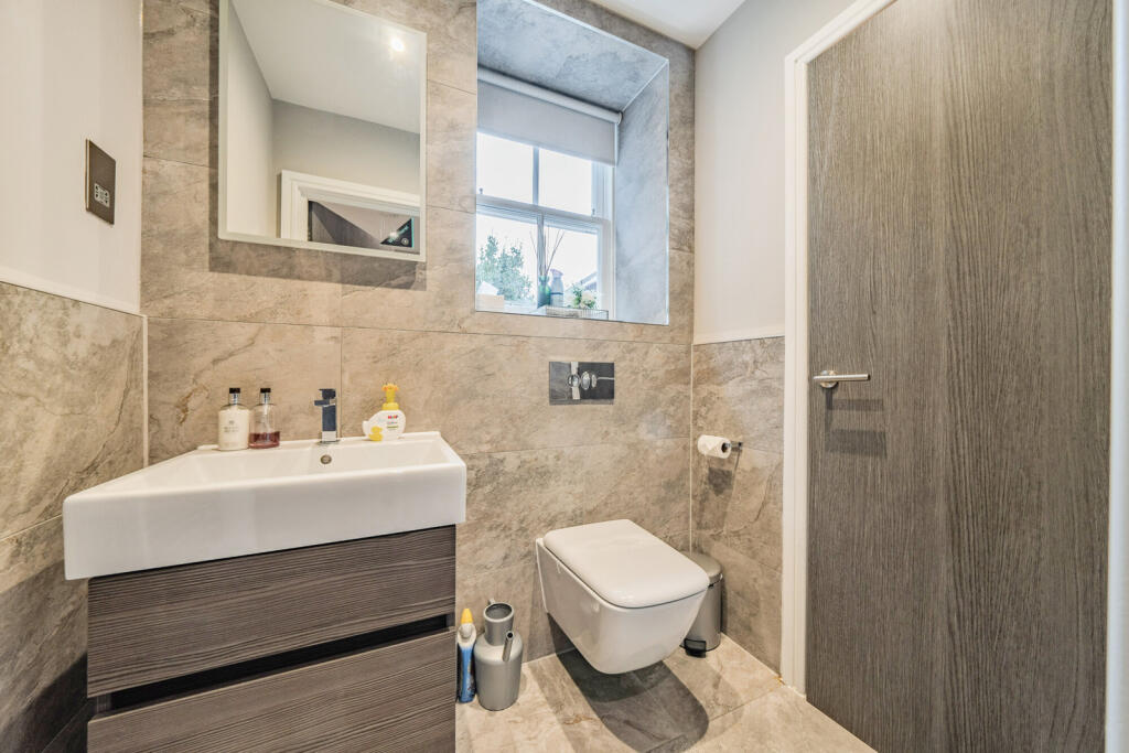 Additional property image - Bromley Common, Bromley
