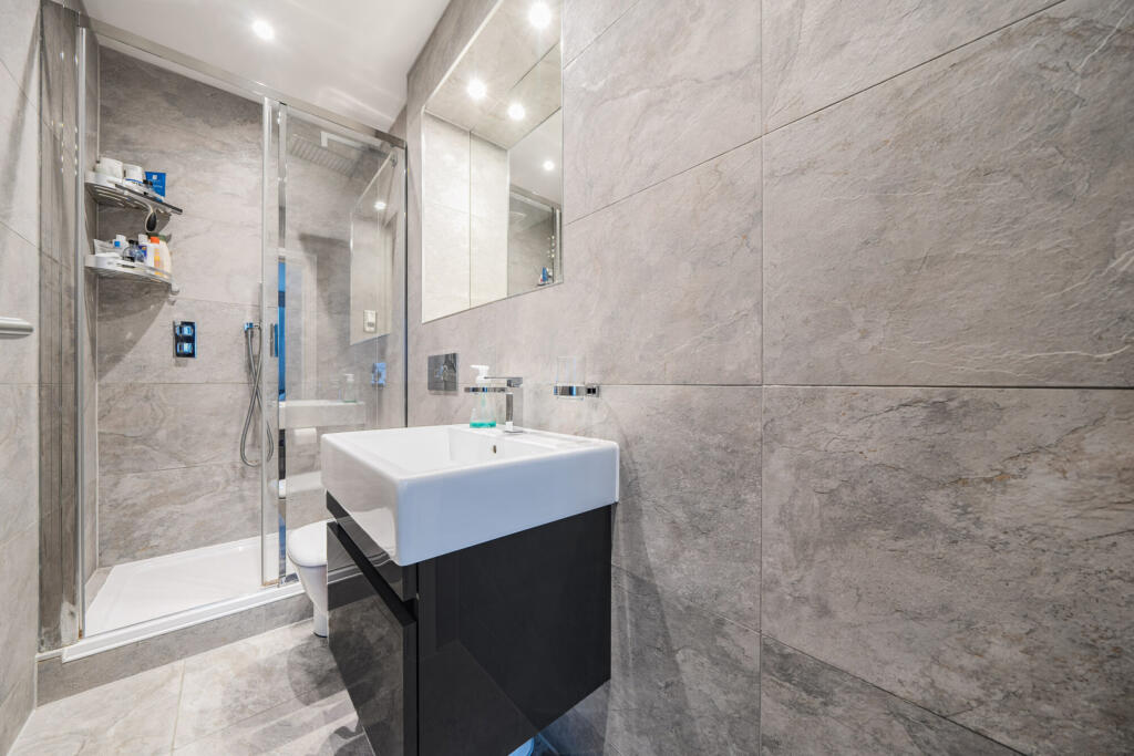 Additional property image - Bromley Common, Bromley