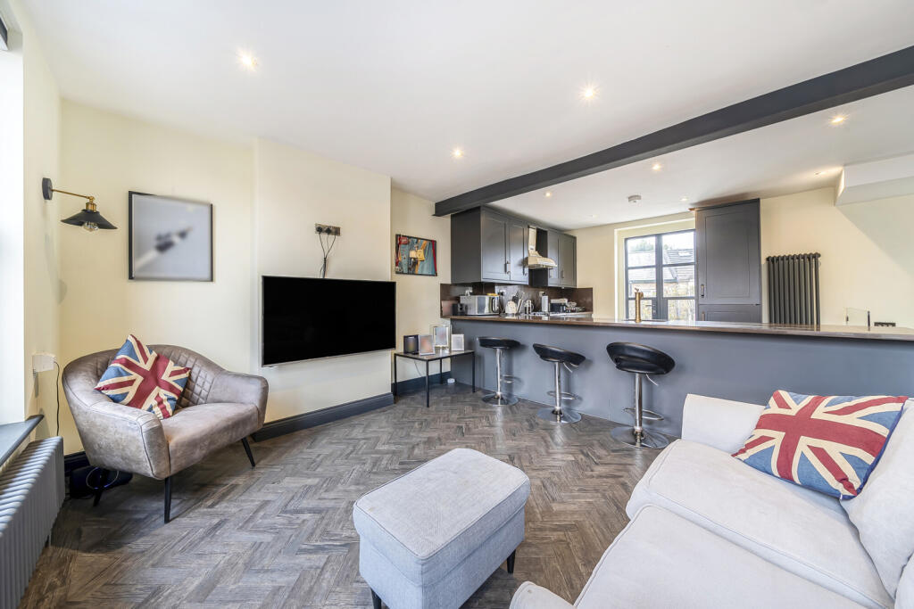 Additional property image - Plaistow Lane, Bromley