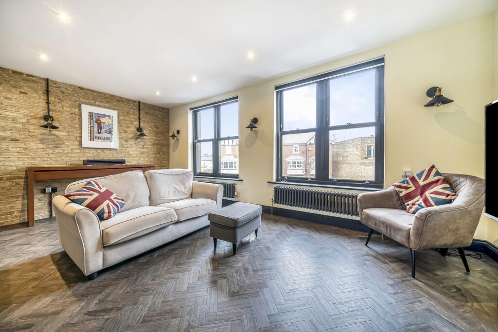 Additional property image - Plaistow Lane, Bromley