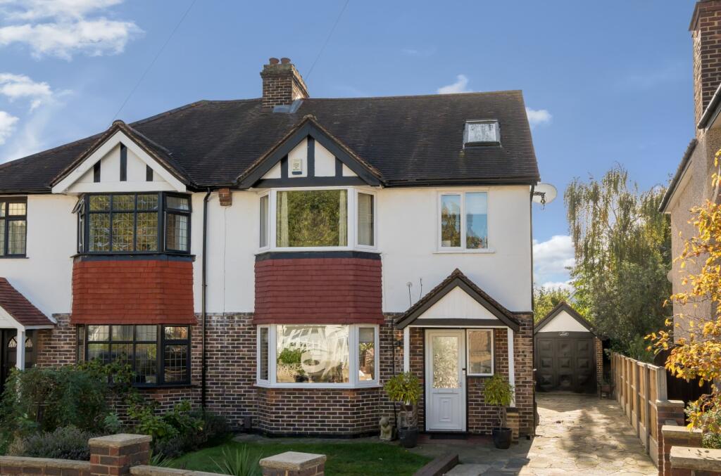 4 bedroom semidetached house for sale in Whitehall Road, Bromley, BR2