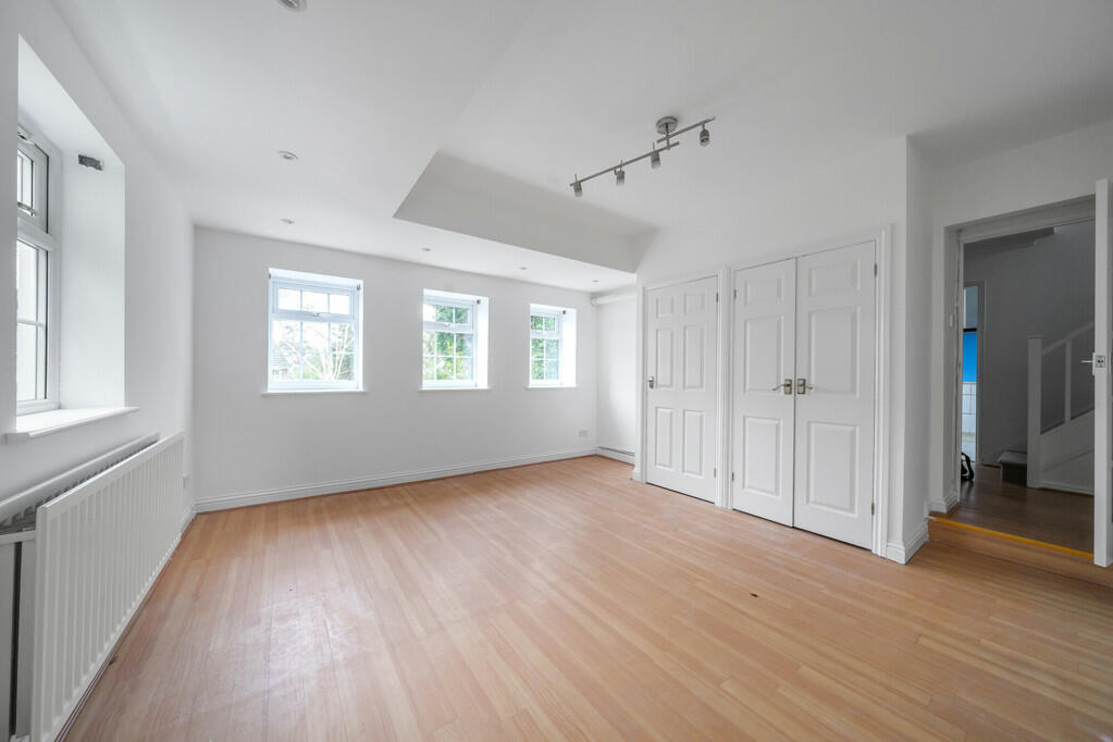 Additional property image - Roundwood, Chislehurst, Kent