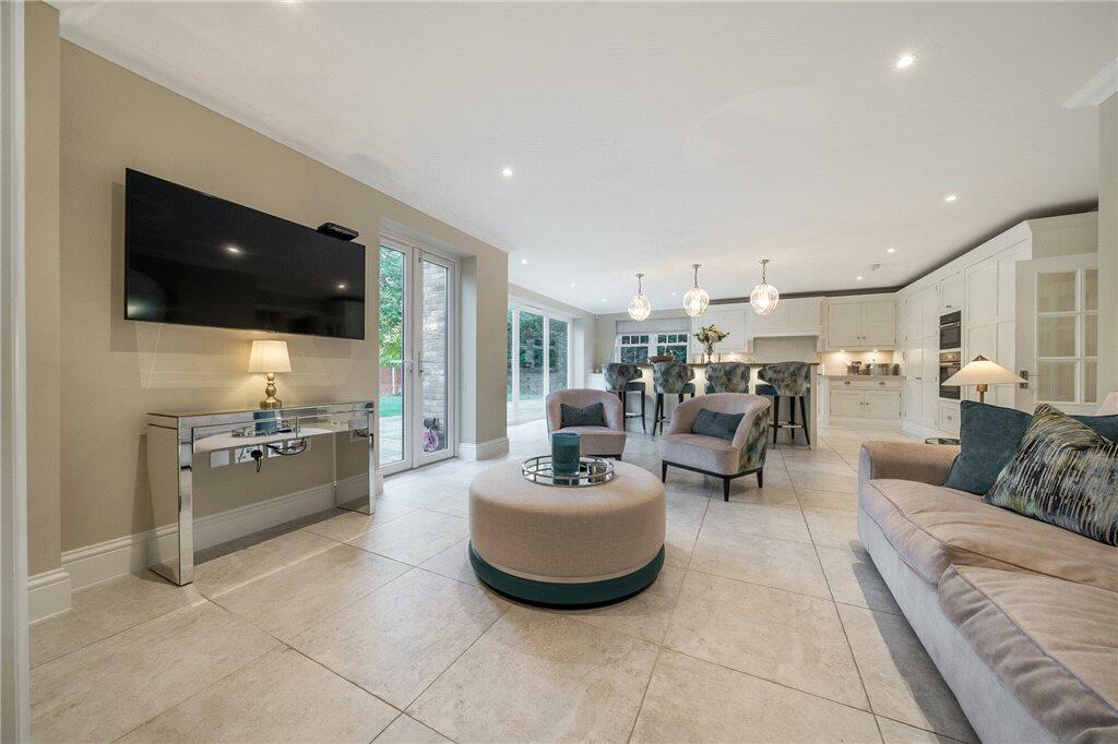 Additional property image - Plaistow Lane, Bromley
