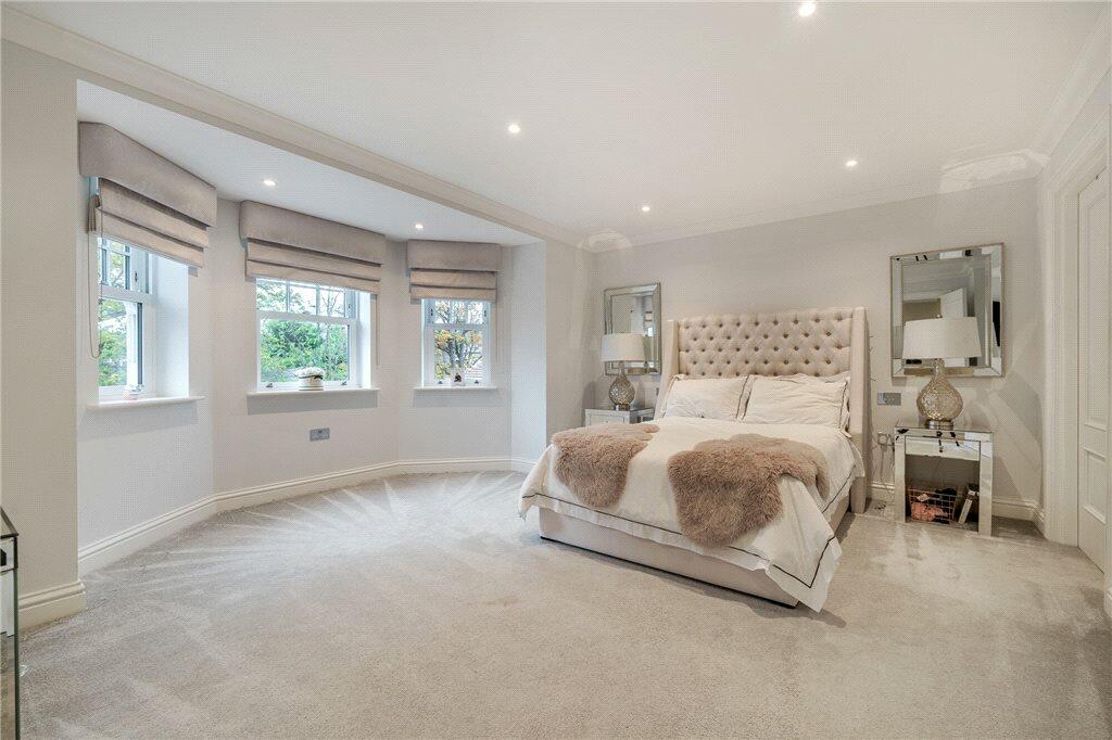 Additional property image - Plaistow Lane, Bromley