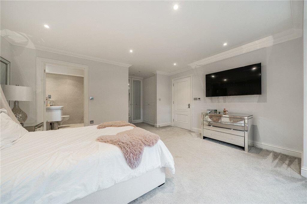 Additional property image - Plaistow Lane, Bromley