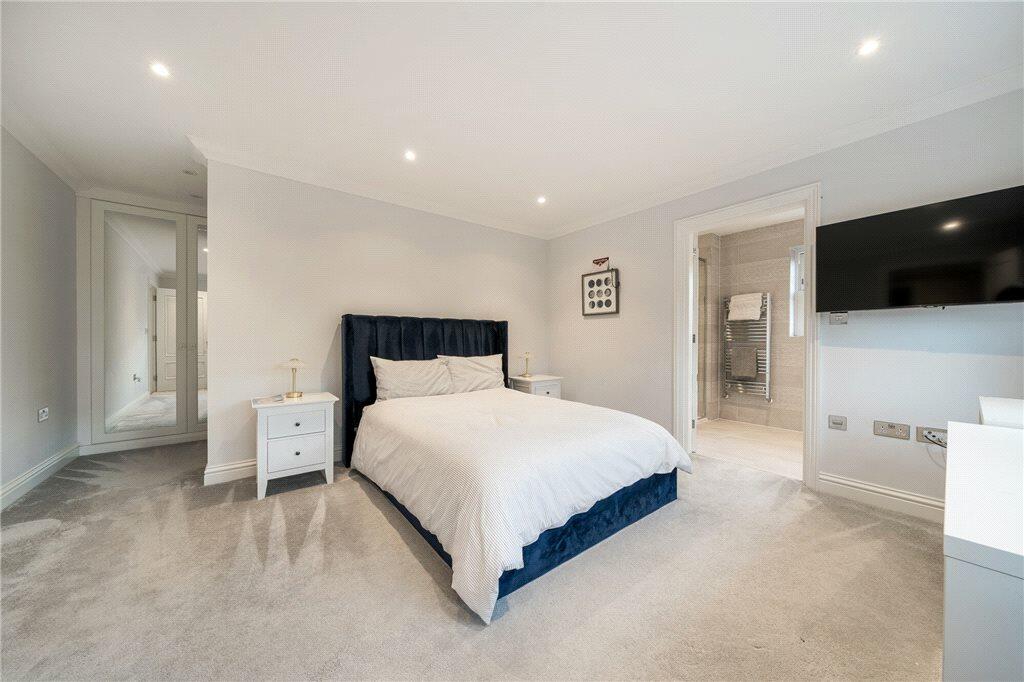 Additional property image - Plaistow Lane, Bromley