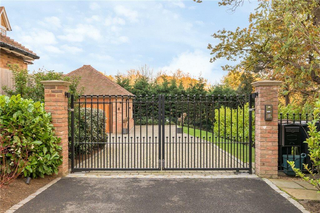 Additional property image - Plaistow Lane, Bromley