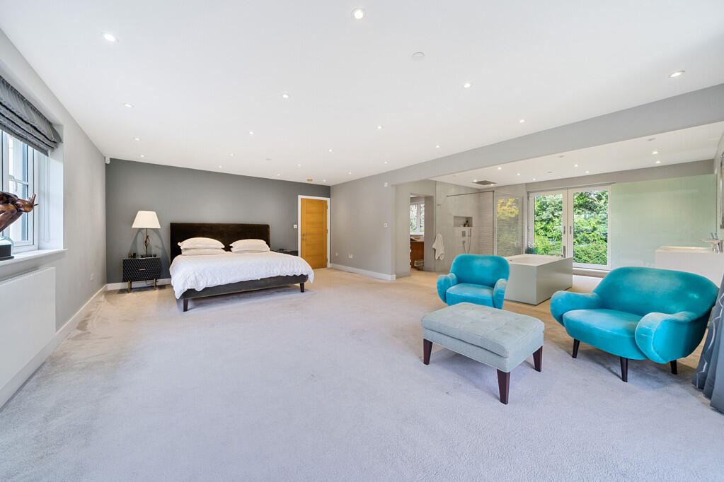 Additional property image - Hill Brow, Bromley, Kent