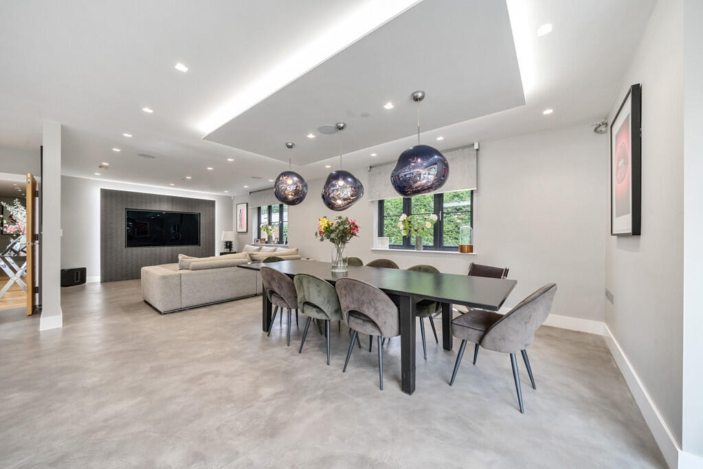 Additional property image - Hill Brow, Bromley, Kent