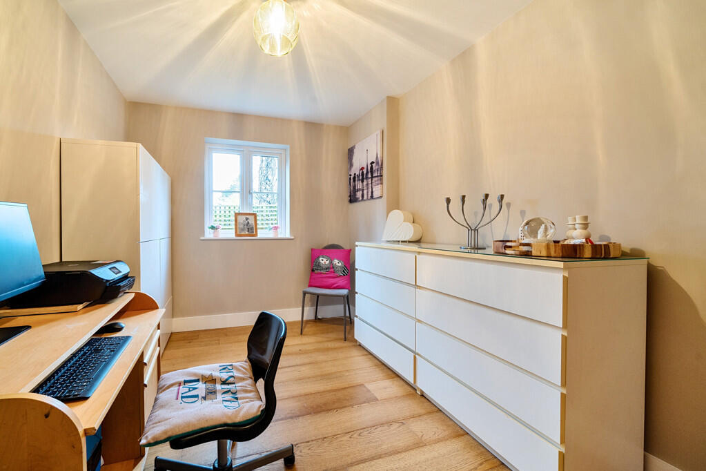 Additional property image - Hill Brow, Bromley, Kent