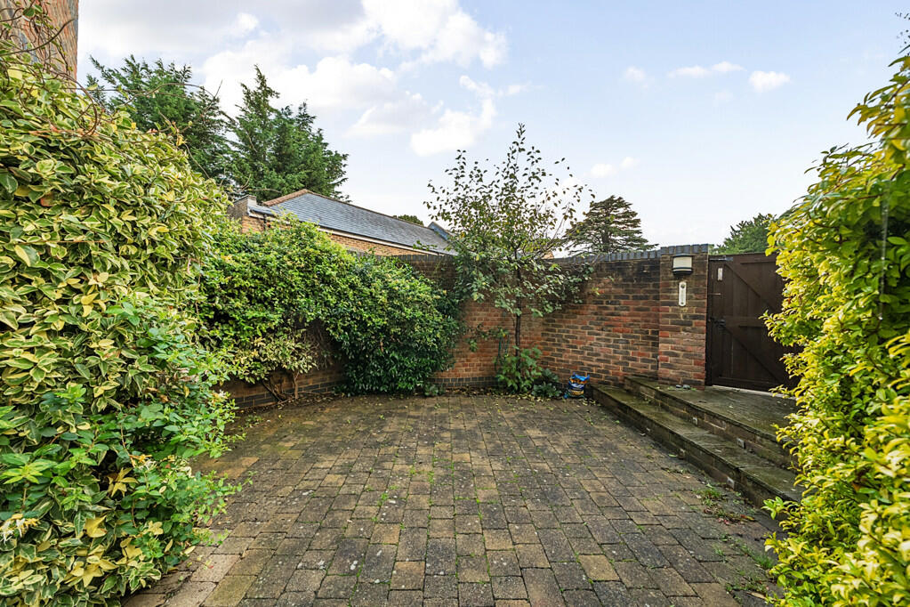 Additional property image - Westerham Road, Holwood Estate, Keston