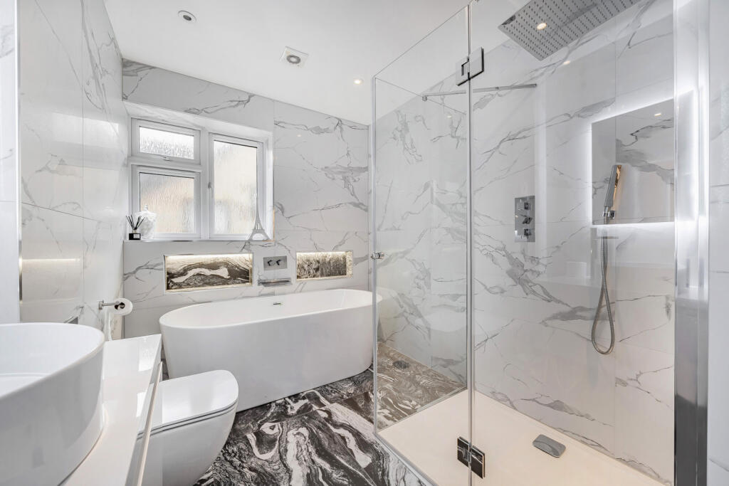 Additional property image - Julian Road, Chelsfield Park, Kent