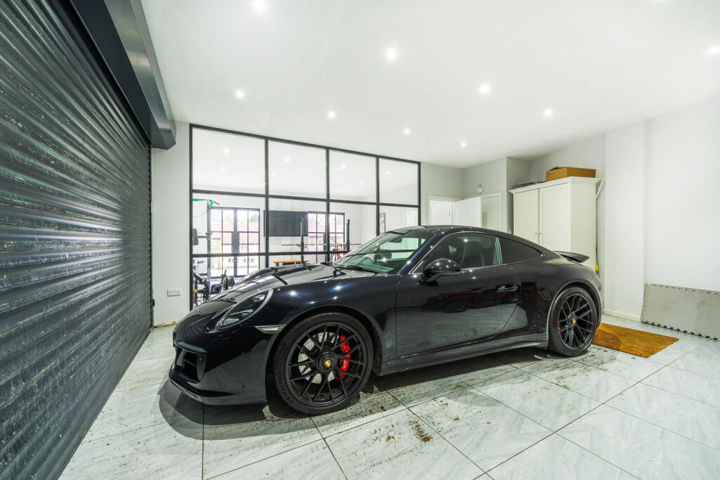 Additional property image - Nash Lane, Keston