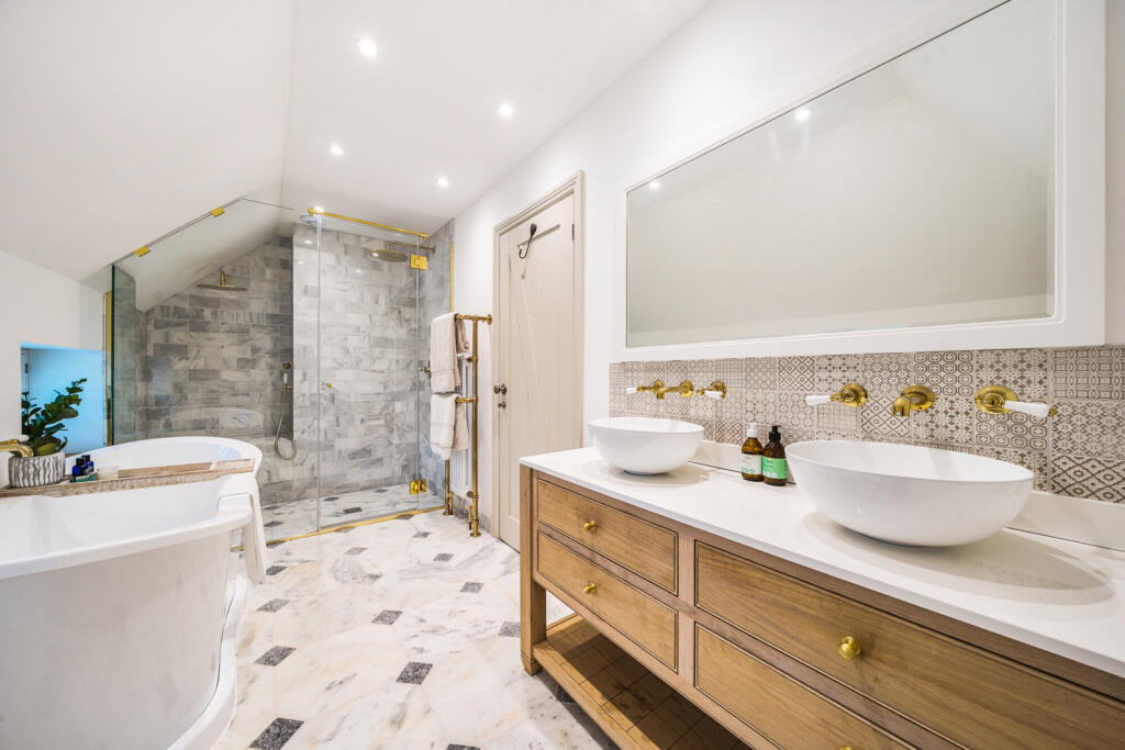 Additional property image - Nash Lane, Keston