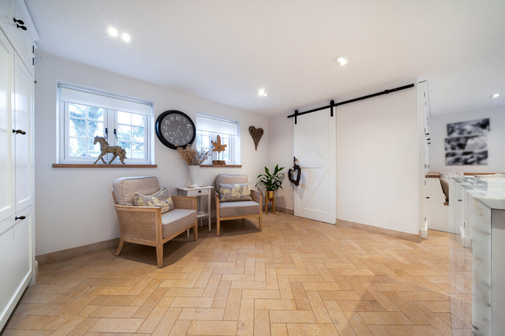 Additional property image - Nash Lane, Keston