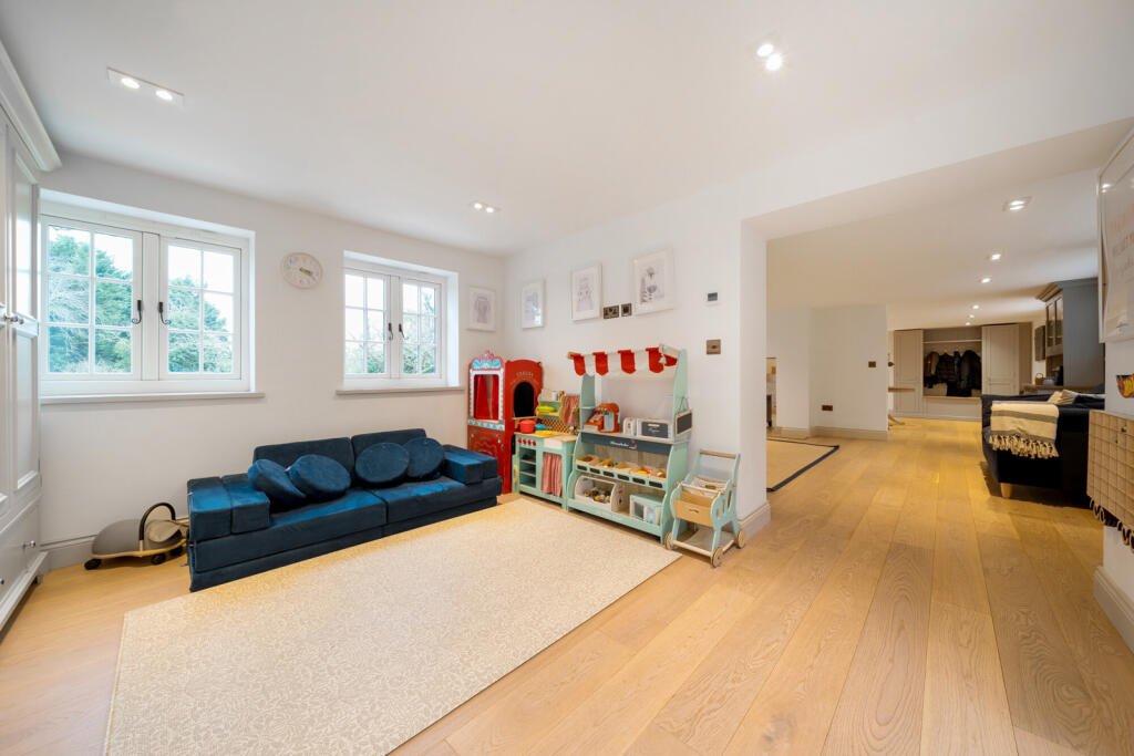 Additional property image - Nash Lane, Keston