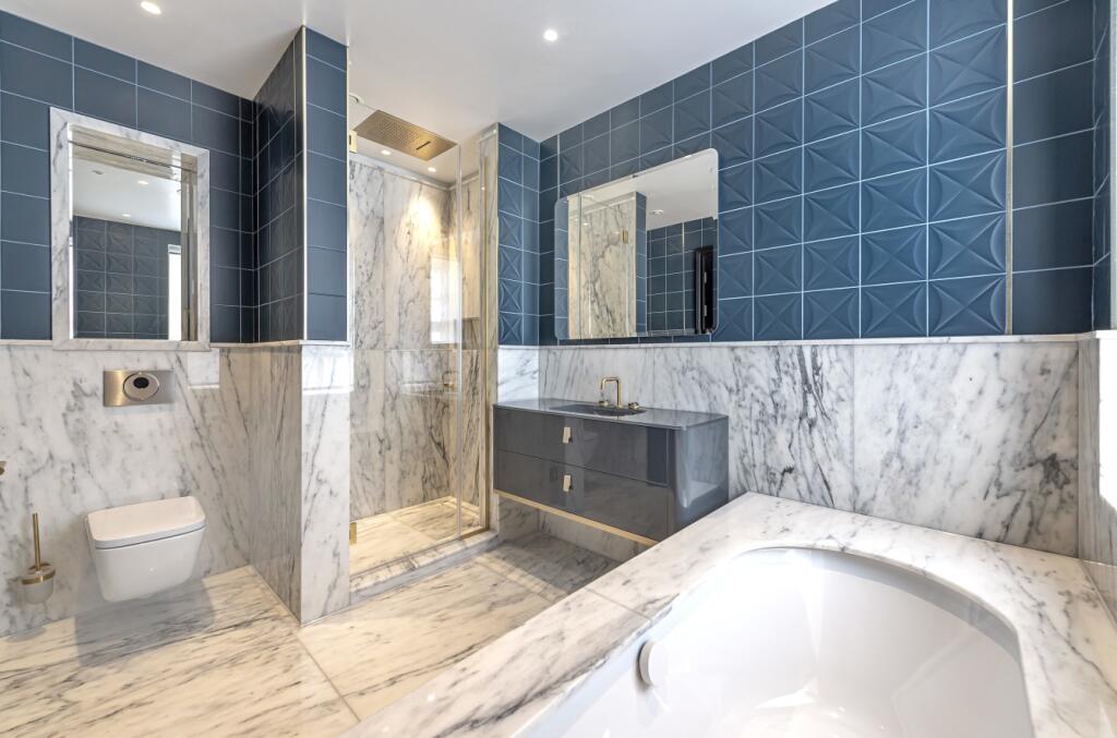 Additional property image - Holwood Park Avenue, Keston Park, Locksbottom