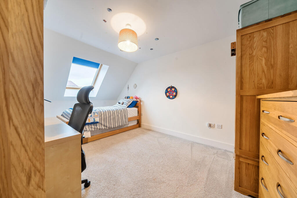 Additional property image - Cottonwood Close, Orpington
