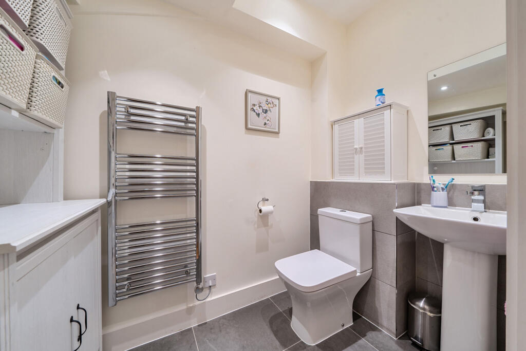 Additional property image - Cottonwood Close, Orpington
