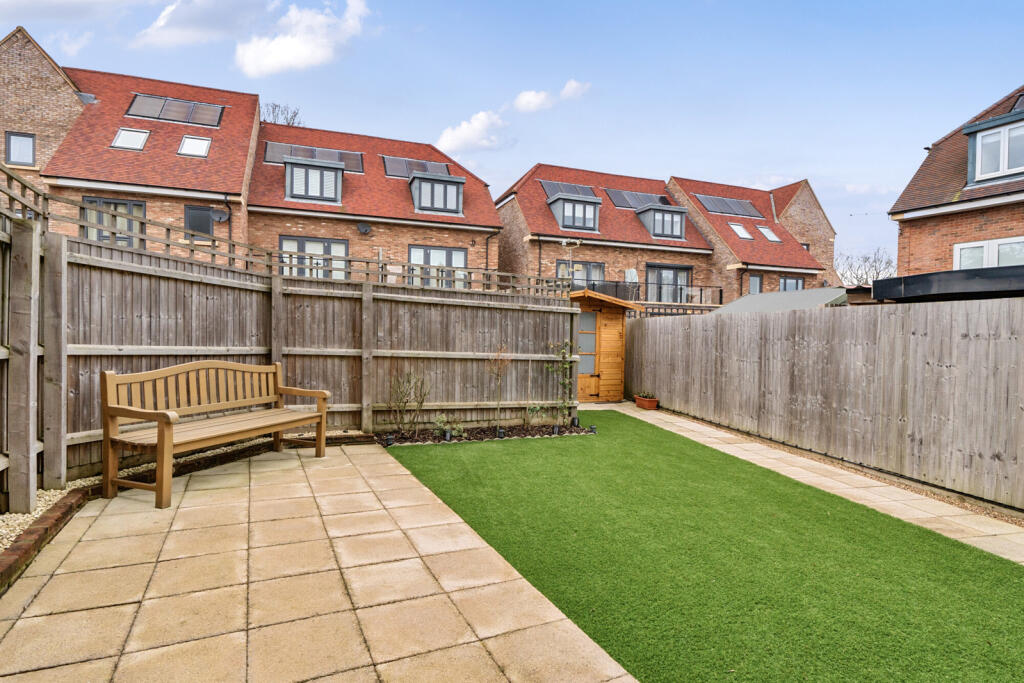 Additional property image - Cottonwood Close, Orpington