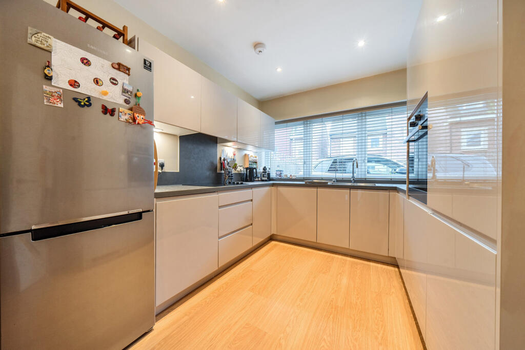 Additional property image - Cottonwood Close, Orpington