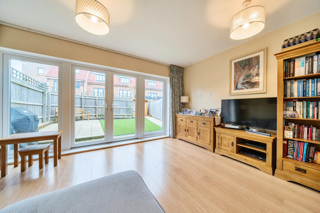 Additional property image - Cottonwood Close, Orpington