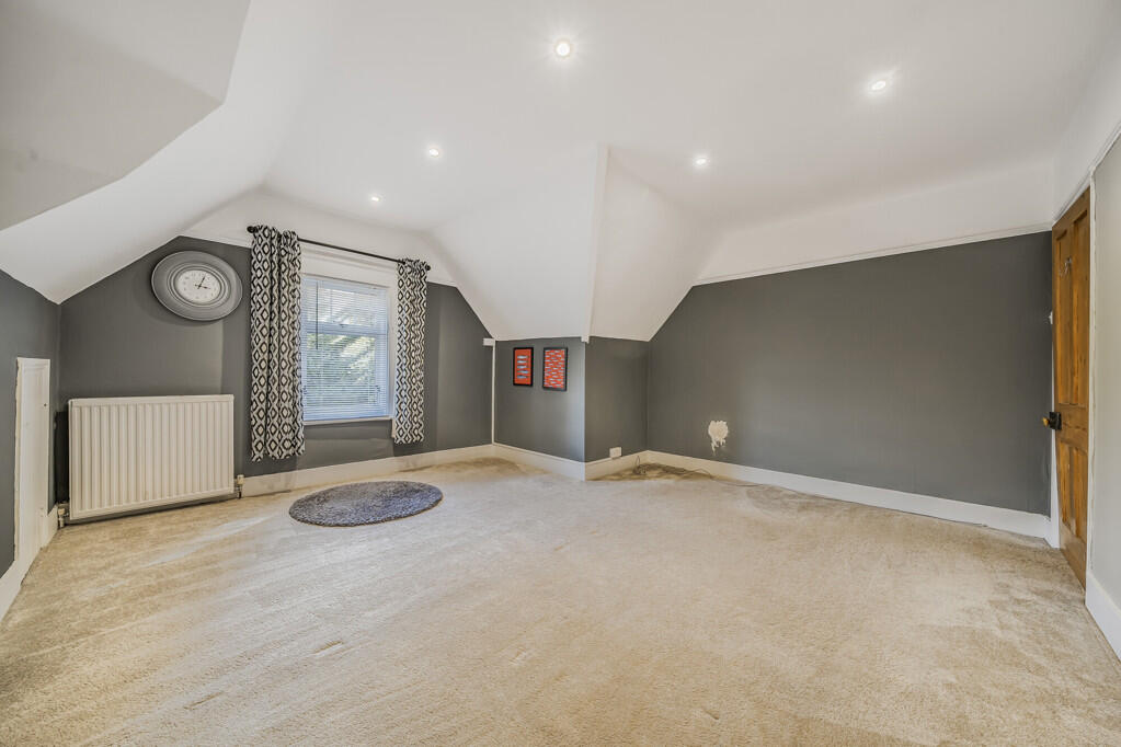 Additional property image - Oakwood Road, Orpington