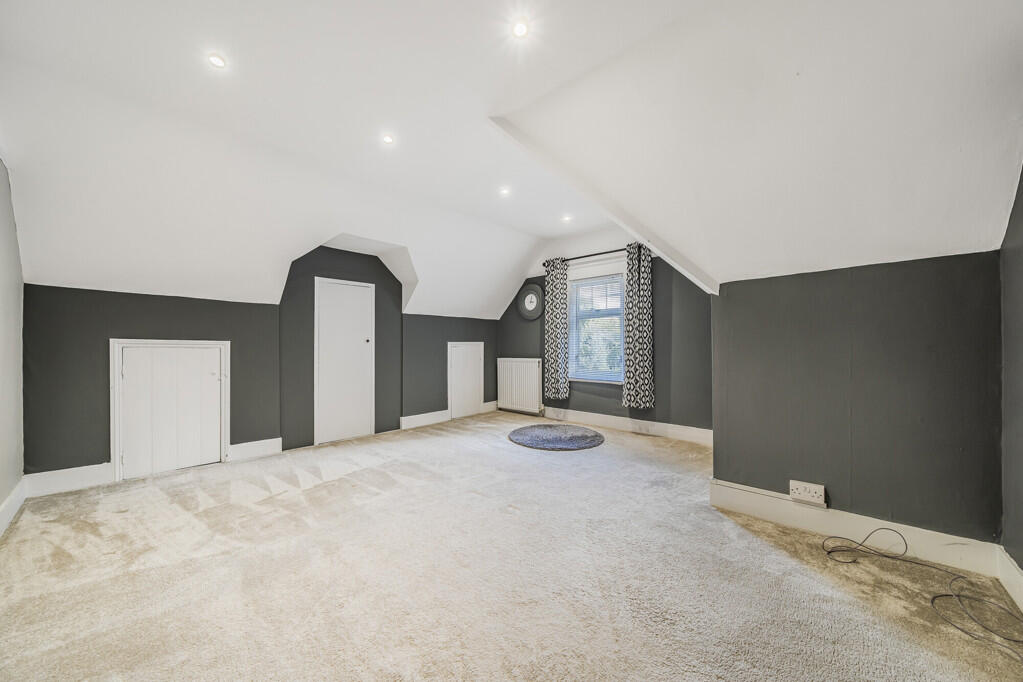 Additional property image - Oakwood Road, Orpington