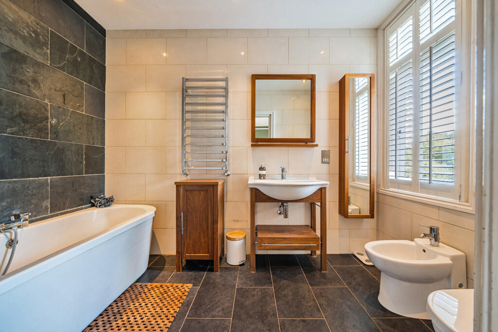 Additional property image - Oakwood Road, Orpington