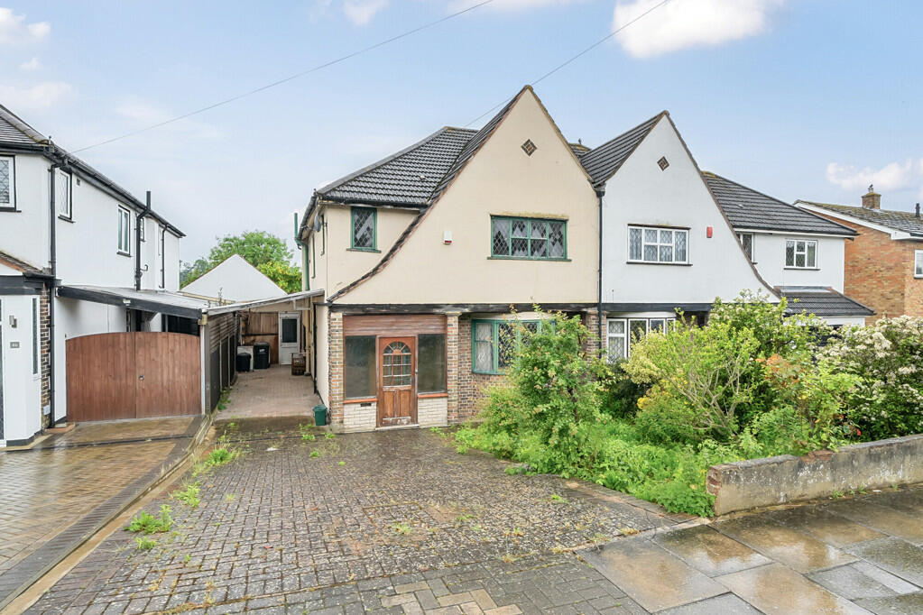 3 bedroom semidetached house for sale in Charterhouse Road, Orpington, BR6