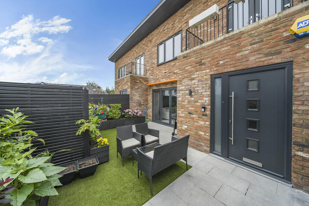 Main image of property: High Street, Sevenoaks, Kent
