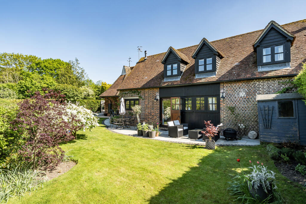 Main image of property: Home Farm Close, Leigh, Tonbridge