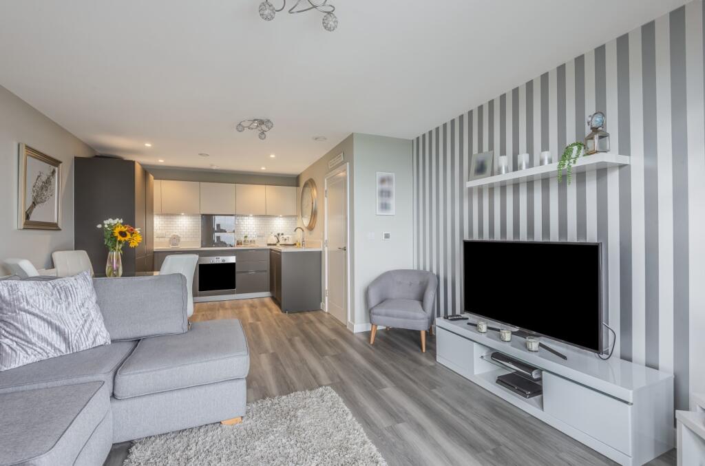 1 bedroom apartment for sale in Glebe Way, West Wickham, Kent, BR4
