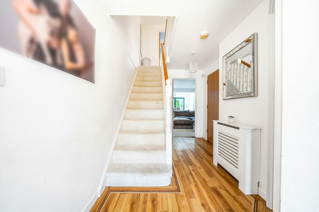 Additional property image - Cheyne Park Drive, West Wickham