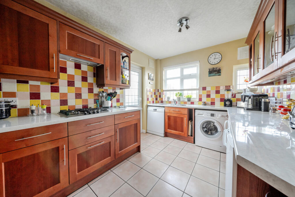 Additional property image - Greenway Gardens, Croydon