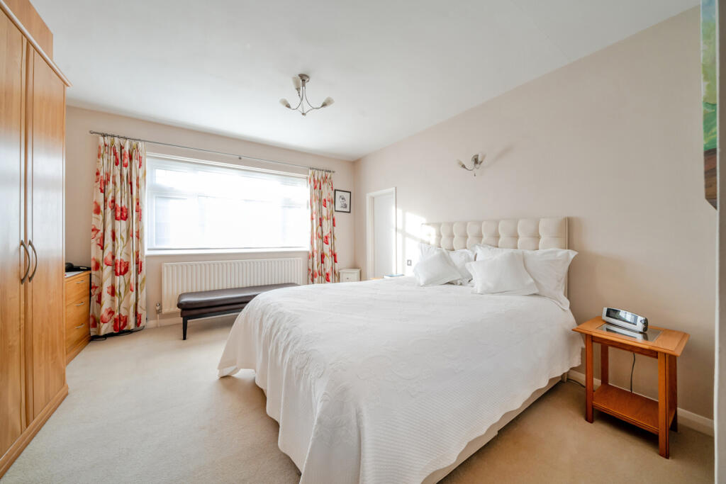 Additional property image - Greenway Gardens, Croydon